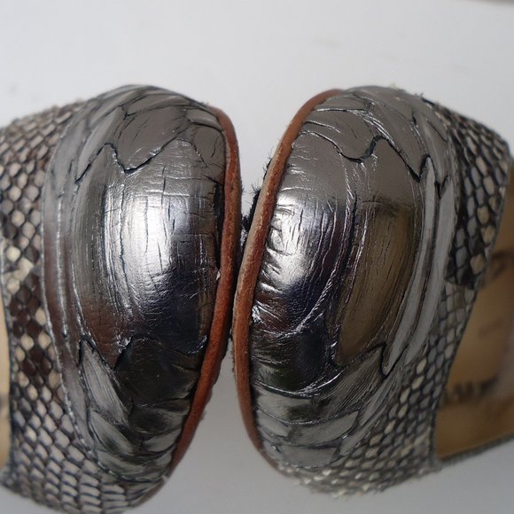 SIZE 8. Alexandre Birman python leather flat shoes. - Picture 10 of 16